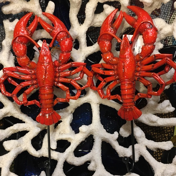 Set of 2 Lobsters 🦞 🦞 each with hanging hooks. - Picture 5 of 13
